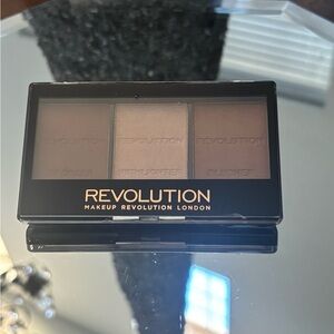 Makeup Revolution Bronzer Palette - Bronze, Highlight
